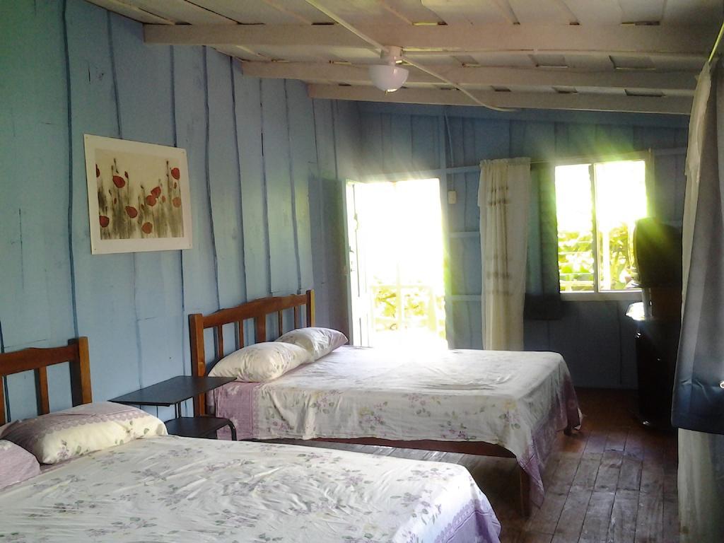 La Ballena Roja Guest House And Cafe Uvita Camera foto